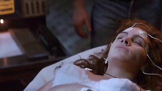 Famosos desnudos »: Julia Roberts sexy - Flatliners (1990)