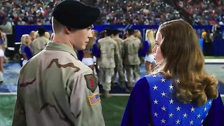 Nackte Promis » Makenzie Leigh sexy – Der verrückte Halbzeitspaziergang von Billy Lynn (2016)