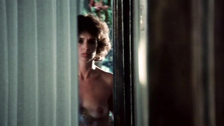 Famosos desnudos » Millie Perkins desnuda - La bruja que surgió del mar (1976)