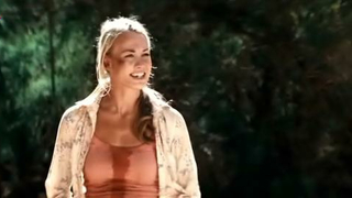 Celebridades nuas » Yvonne Strahovski sexy - The Canyon (2009)