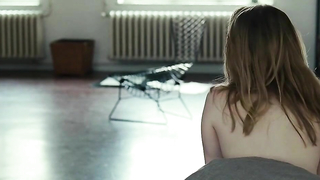 Famosos desnudos » Karoline Herfurth desnuda - Hace un año en invierno (2008)