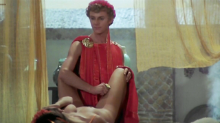 Célébrités nues » Mirella D'Angelo nue - Caligula (1979)