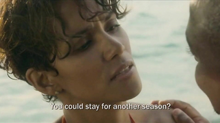 Çıplak ünlüler » Halle Berry seksi - Dark Tide (2012)