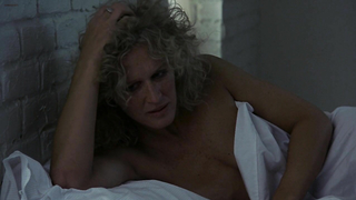 Célébrités nues » Glenn Close nue - Liaison fatale (1987)