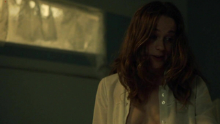 Celebridades desnudas » Kerry Condon desnuda - Luck s01e04 (2012)