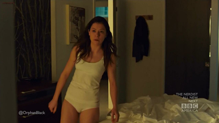 Celebridades desnudas » Tatiana Maslany sexy - Orphan Black s01e05 (2013)