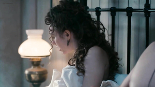 Celebridades desnudas » Lydia Wilson desnuda - Ripper Street s03e01 (2014)