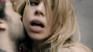 Célébrités nues » Billie Piper sexy - Journal intime d'une call-girl s04e03 (2011)