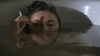 Famosas desnudas » Emmanuelle Beart desnuda - Strayed (2003)