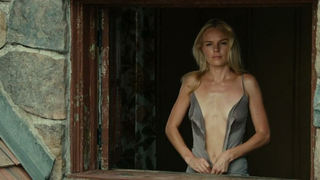 Celebridades nuas » Kate Bosworth sexy - Straw Dogs (2011)