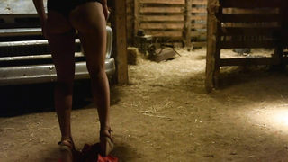 Celebridades desnudas » Tania Raymonde sexy - Texas Chainsaw 3D (2013)