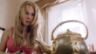 Celebridades desnudas » Juno Temple sexy - The Brass Teapot (2012)