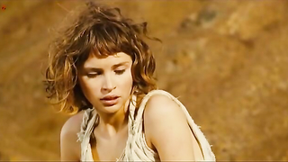 Celebridades desnudas » Felicity Jones sexy - La tempestad (2010)