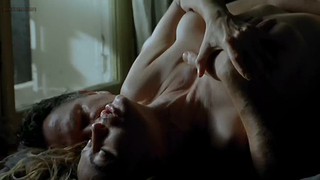 Famosos desnudos » Emmanuelle Beart desnuda - La historia de Marie y Julien (2003)