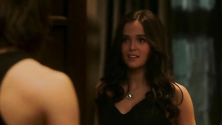 Celebridades desnudas » Zoey Deutch sexy - Vampire Academy (2014)