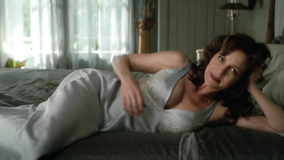 Famosas desnudas » Carla Gugino sexy - El juego de Gerald (2017)