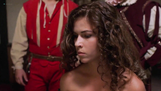 Famosos desnudos » Sofia Pernas sexy - Captain Drake (2009)