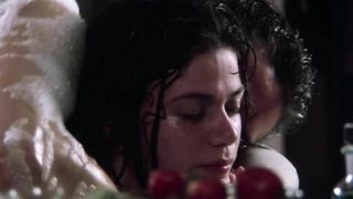 Celebridades desnudas » Linda Fiorentino desnuda - The Moderns (1988)