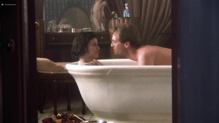 Celebridades desnudas » Linda Fiorentino desnuda - The Moderns (1988)