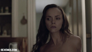 Christina Ricci sexy, scena in Lizzie Borden Took an Axe (2014)