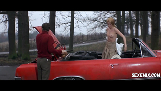 Catherine Deneuve topless, scena w Syrence z Mississippi (1969)