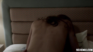 Elizabeth Masucci sexy, escena en The Americans s01e08 (2013)