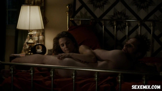 Keri Russell seksi, The Americans s02e01 (2014) sahnesi