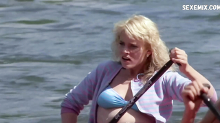 Peggy Trentini, Jennifer Runyon, Lori Sutton sexy, scena in Up the Creek (1984)