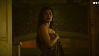 Diane Guerrero, Kayla Ibarra sexy, escena en Doom Patrol s02e09 (2020)