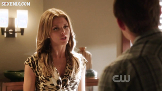 AnnaLynne McCord bikini, escena en 90210 s04e04 (2011)