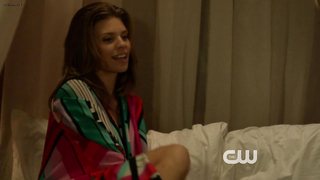 AnnaLynne McCord sexy, escena en 90210 s05e20 (2013)