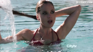 Margarita Levieva bikini rouge, scène dans Revenge s01e08 (2011)