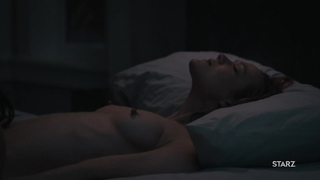 Anna Friel, Louisa Krause lesbiana, escena en The Girlfriend Experience s02e07 (2017)