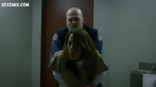 Elizabeth Rodriguez sexo en el coche, escena en Orange Is the New Black s07e01,e05,e12 (2019)