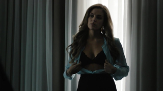 Riley Keough, Kate Lyn Sheil seksowna, scena w The Girlfriend Experience s01e02 (2016)