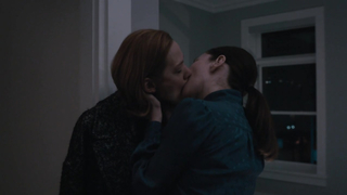 Anna Friel, Louisa Krause escena lésbica en The Girlfriend Experience s02e09 (2017)