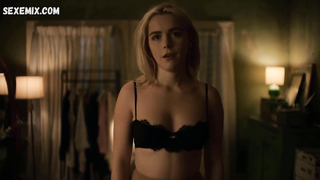 Kiernan Shipka, Diane Kruger lesbiana Nadando con tiburones s01e01 (2022)