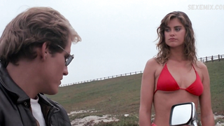 Escena de bikini de Kathy Ireland en Alien from LA (1988)