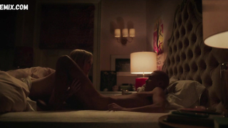 Escena de mamada de Emily Alyn Lind en Gossip Girl s01e03 (2021)