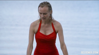 Todas las escenas eróticas con Diane Kruger, Chase Sui Wonders, escenas en Out of the Blue (2022)