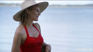 Todas las escenas eróticas con Diane Kruger, Chase Sui Wonders, escenas en Out of the Blue (2022)