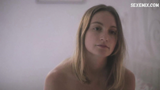 Lizzy Watts Brüste, sexy Szene in One In The Dark (2014)