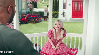 Escena sexy de Dove Cameron en Schmigadoon s01e01-06 (2021)