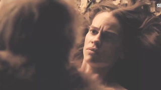 Hilary Swank, Miranda Otto, Sonja Richte muestran tetas y culos desnudos - The Homesman (2014)