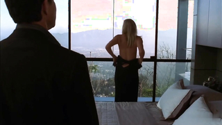 Katee Sackhoff es muy sexy en el programa "Nip/Tuck" s05e20 (2009)