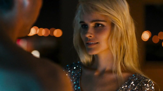 Isabel Lucas Bela bunda grande em corpo magro, bunda legal para o dayzzz:D - The Loft (2014)