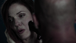 Claire Bronson nackt, Tittenszene in Banshee s01e07 (2013)