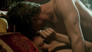 Rebecca Ferguson desnuda siendo follada - La reina blanca s01e03-05 (2013)