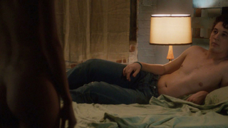 Analeigh Tipton desnuda, escena de sexo de Two Night Stand (2014)