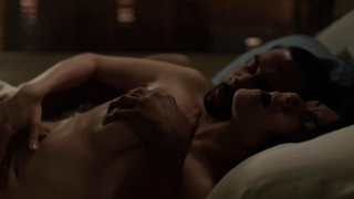 Lucy Walters nuda, Lela Loren nuda, scena di sesso da Power s01e08 (2014)